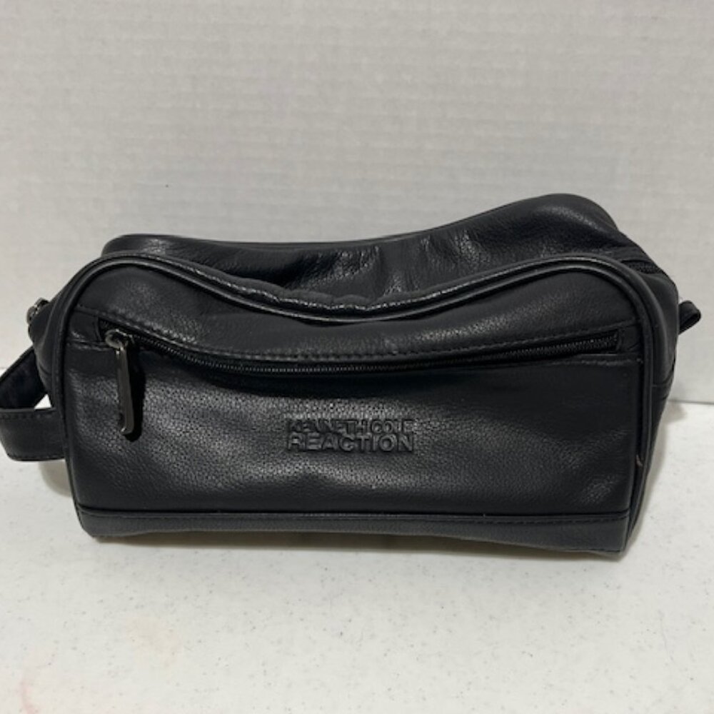 Black Faux Leather Kenneth Cole Reaction Men's Toiletry Zip Bag 9"x4"x4.5"